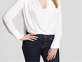 Blusa feminina Jaklyn drapeada frontal, branca, tamanho extrapequeno, BCBGMAXAZRI