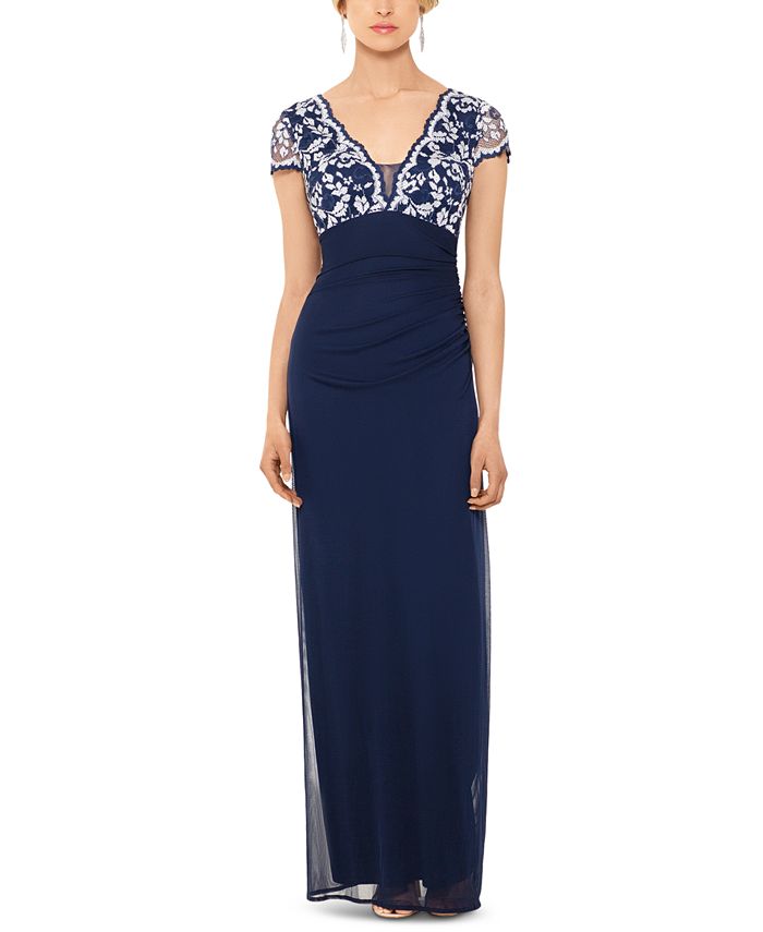 Vestido formal feminino Betsy &amp; Adam, manga curta, decote em V, comprimento total, azul, tamanho 12