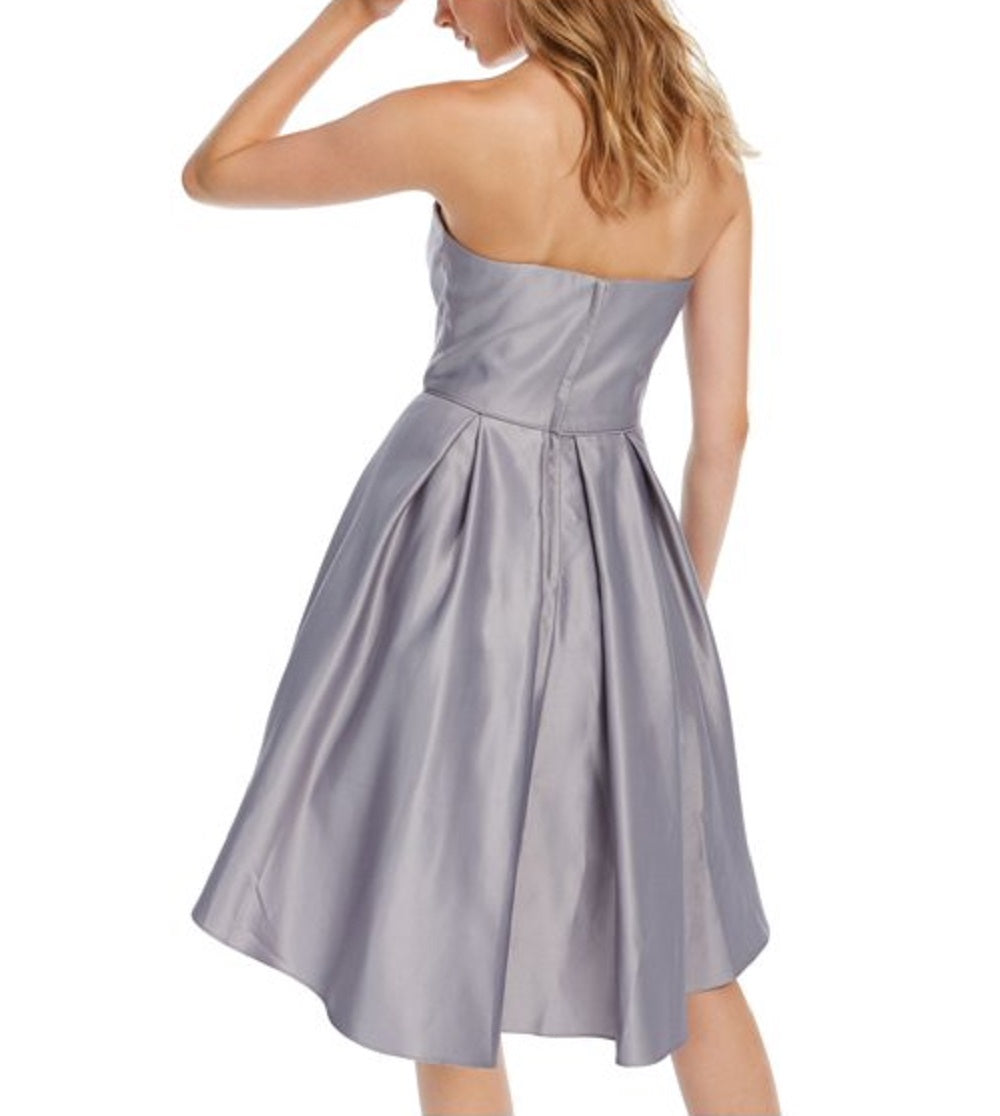 Vestido formal curto sem mangas Blondie Nites feminino, tamanho 3, cinza