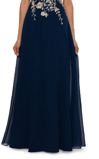 Vestido de festa feminino Betsy &amp; Adam sem mangas com apliques florais, azul, tamanho 6, pequeno