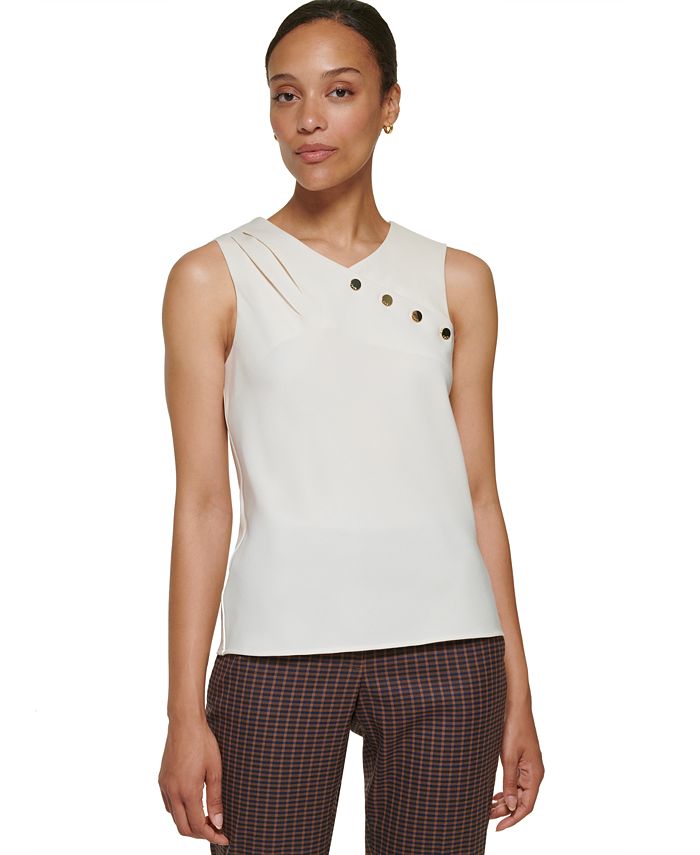 Blusa feminina DKNY sem mangas com decote assimétrico e detalhes embelezados, branca