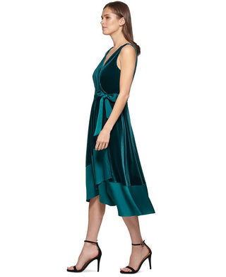 Vestido feminino DKNY com sobrepeliz em técnica mista e decote em V, cinto, verde, tamanho 2