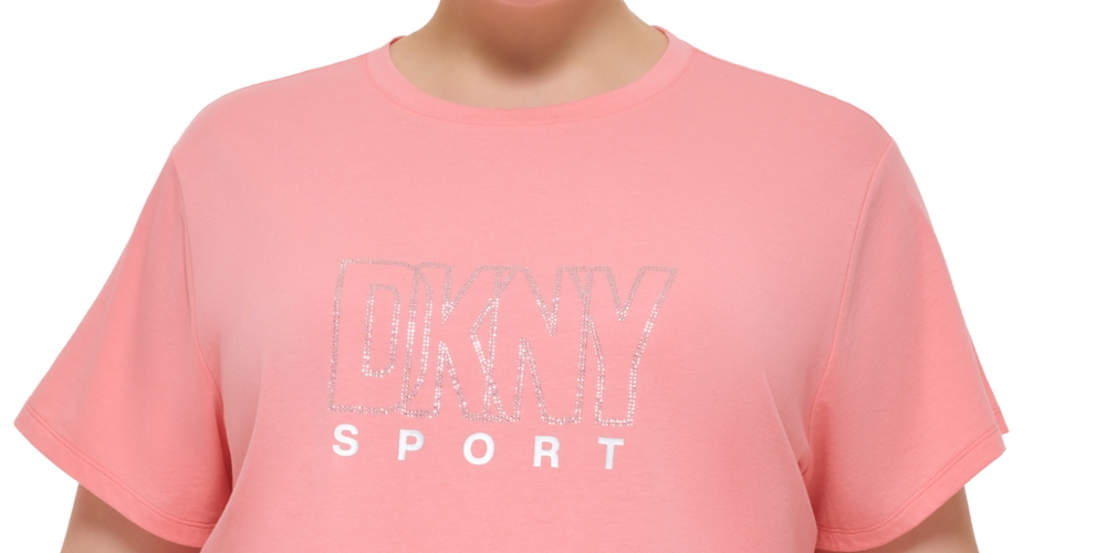 Camiseta feminina DKNY de algodão com logotipo embelezado, rosa, tamanho 3X