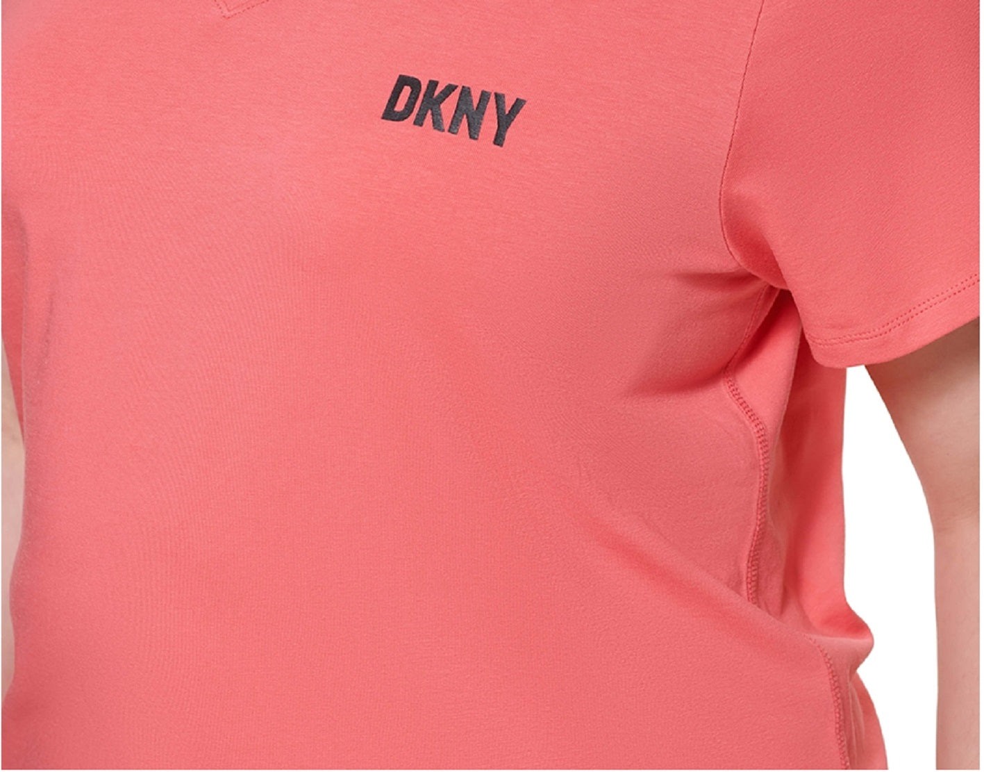 Camiseta feminina DKNY com logotipo vermelha, tamanho 1X