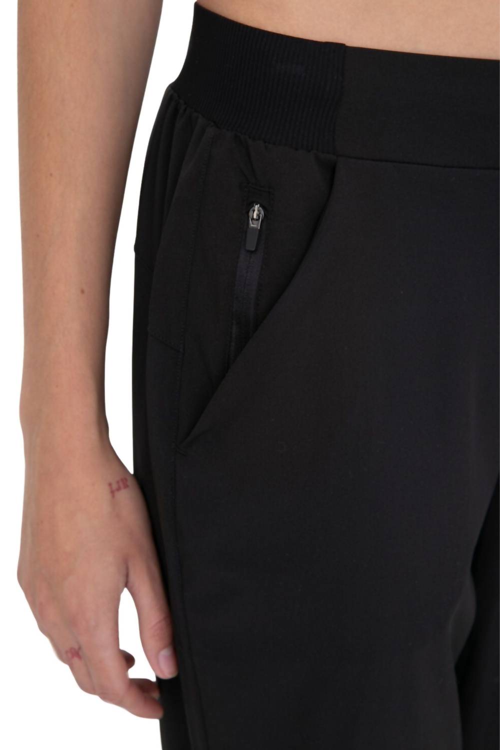 Mono B - High Waisted Capri Joggers With Pockets