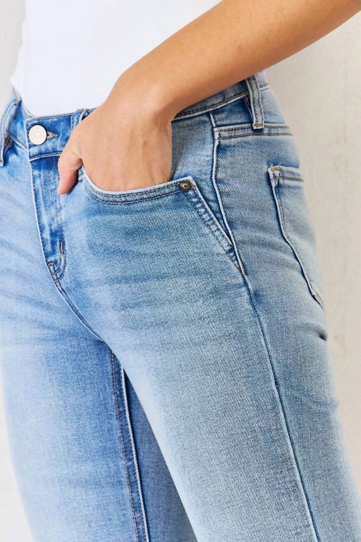 Trendsi - Women's Kancan Full Size Mid Rise Y2k Slit Bootcut Jeans