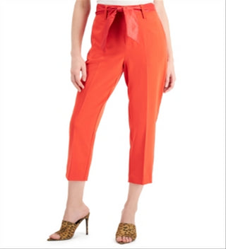 Calça curta com cinto e estampa Hope Cotton da GUESS para mulheres, vermelha, tamanho pequeno