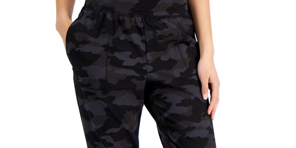 Calça de moletom feminina ID Ideology com estampa camuflada relaxada, preta, tamanho X-S