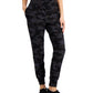 Calça de moletom feminina ID Ideology com estampa camuflada relaxada, preta, tamanho médio
