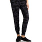 Calça de moletom feminina ID Ideology com estampa camuflada relaxada, preta, tamanho extragrande