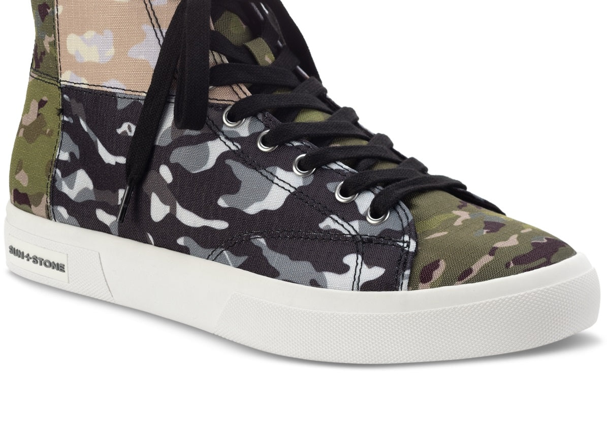 Tênis masculino Sun + Stone com estampa de bandana e patchwork, cadarço, cano alto, verde, tamanho 12 M