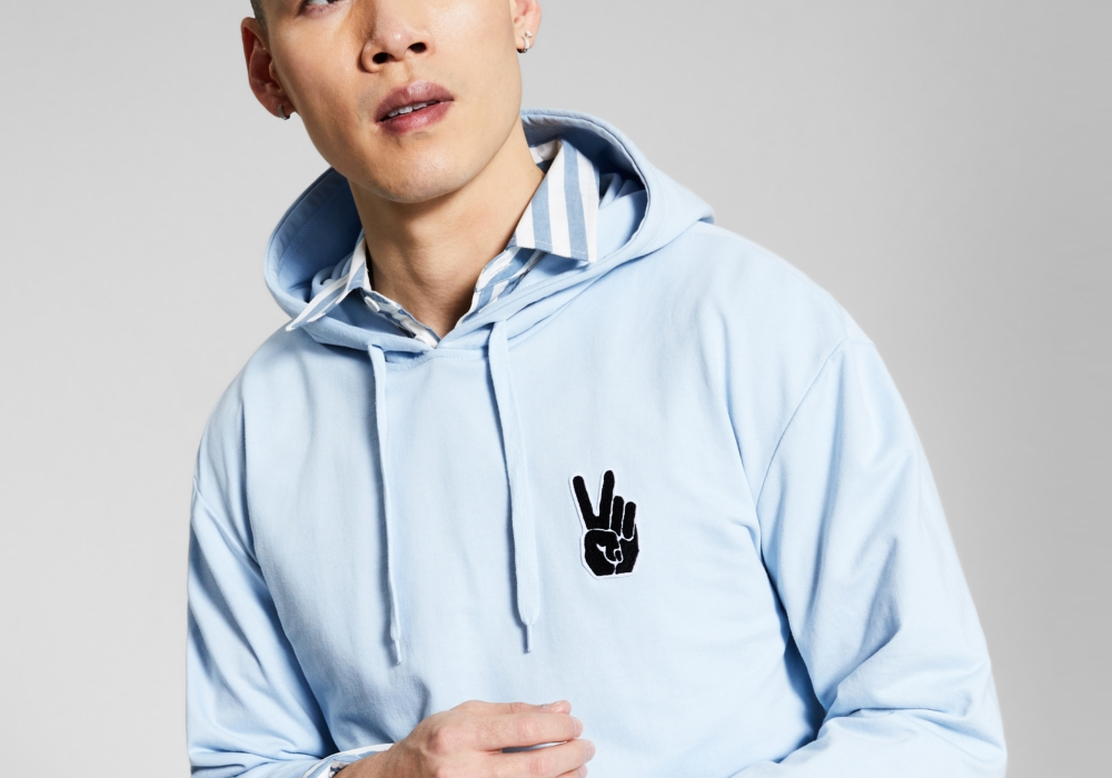 E agora este moletom com capuz masculino azul claro tamanho G
