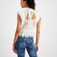 Blusa feminina GUESS com detalhe de renda em algodão Jamie, branca, tamanho médio