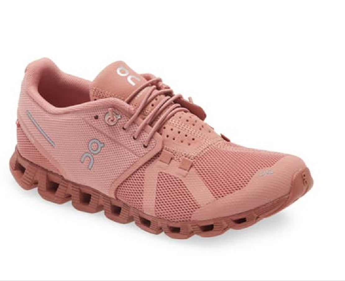 Tênis Cloud Monocromático Feminino On Running em Rosa Tamanho 7