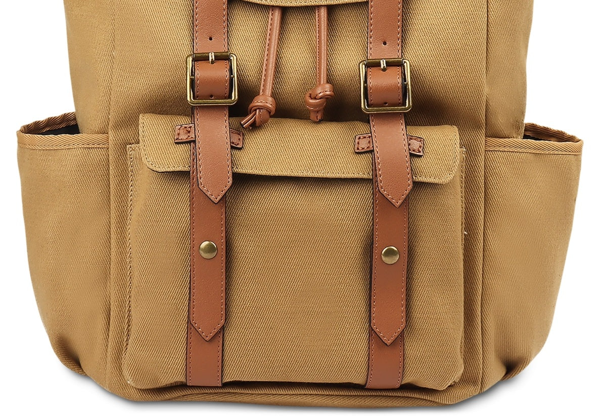 Mochila Masculina Club Room com Abas Marrom Tamanho Regular