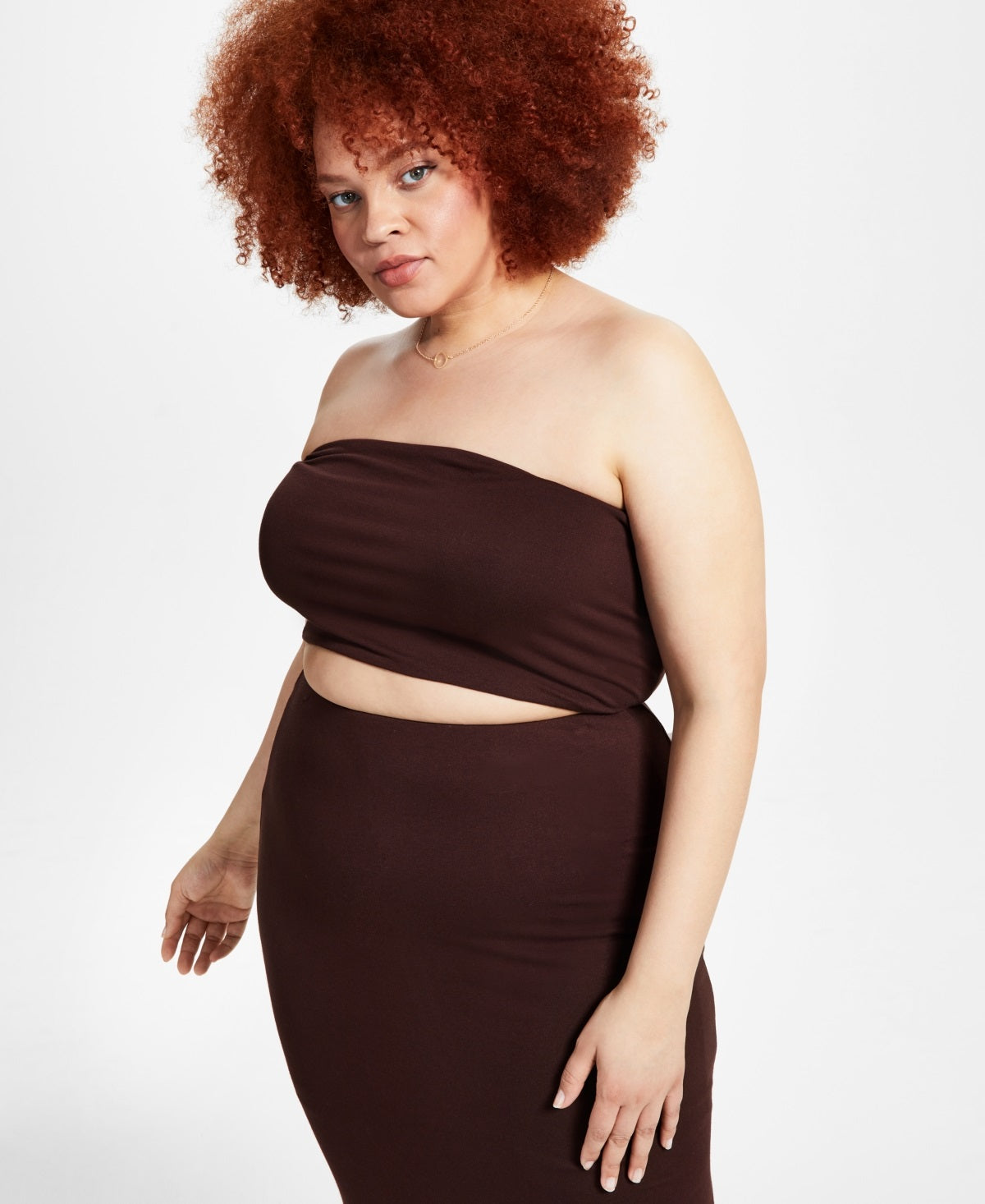 Top tomara que caia de crepe feminino Bar III marrom tamanho 2X