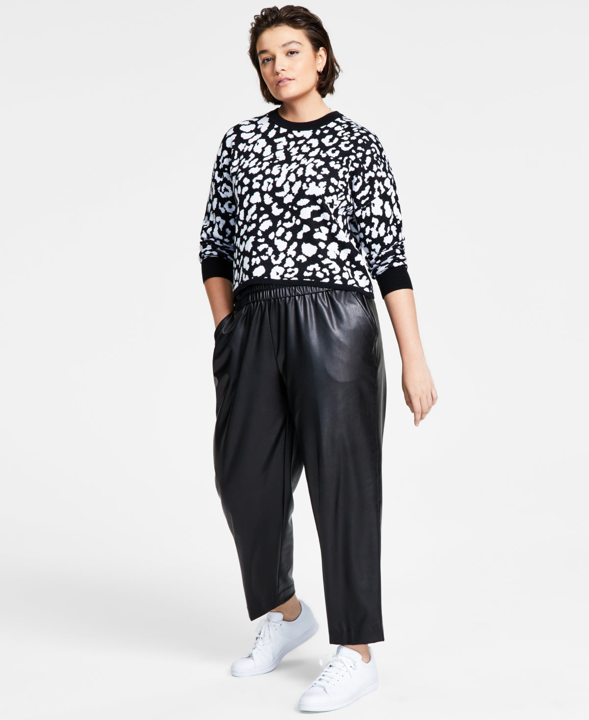 Suéter feminino Bar III Cheetah Jacquard preto tamanho grande