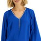 JM Collection Top feminino com decote cruzado e detalhes em azul, tamanho pequeno médio