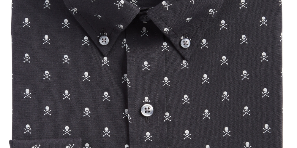 Camisa social masculina Club Room Slim Fit com estampa de caveira e botões, preta, tamanho pequeno