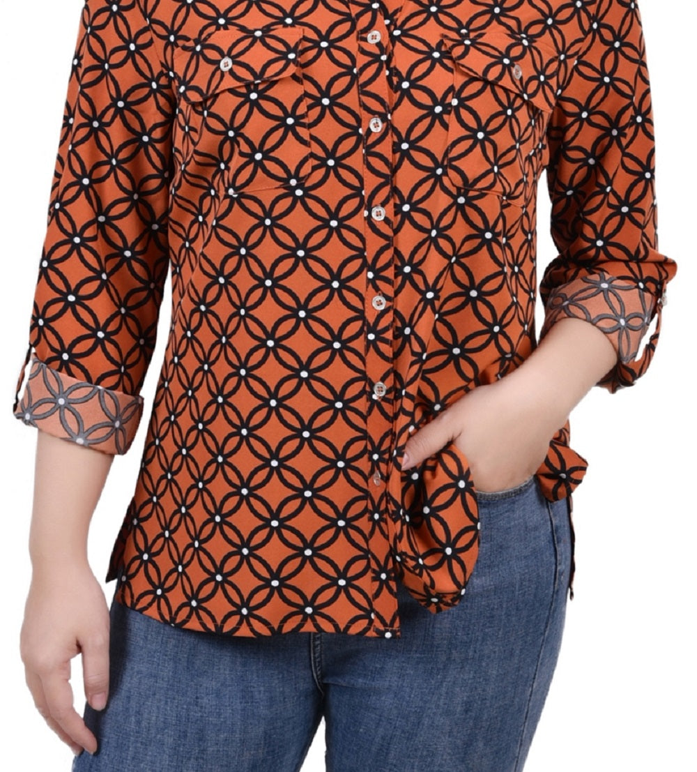 Blusa feminina NY Collection com manga 3/4 e gola entalhada e aba dobrada, tamanho pequeno e médio