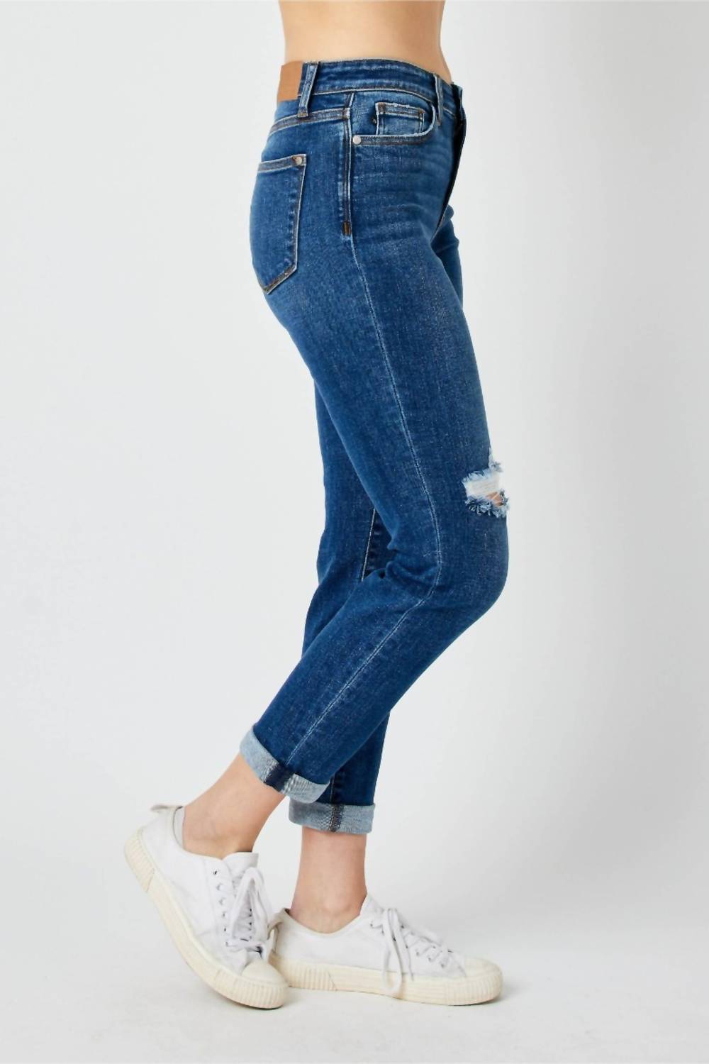 judy-blue-destroyed-slim-jeans