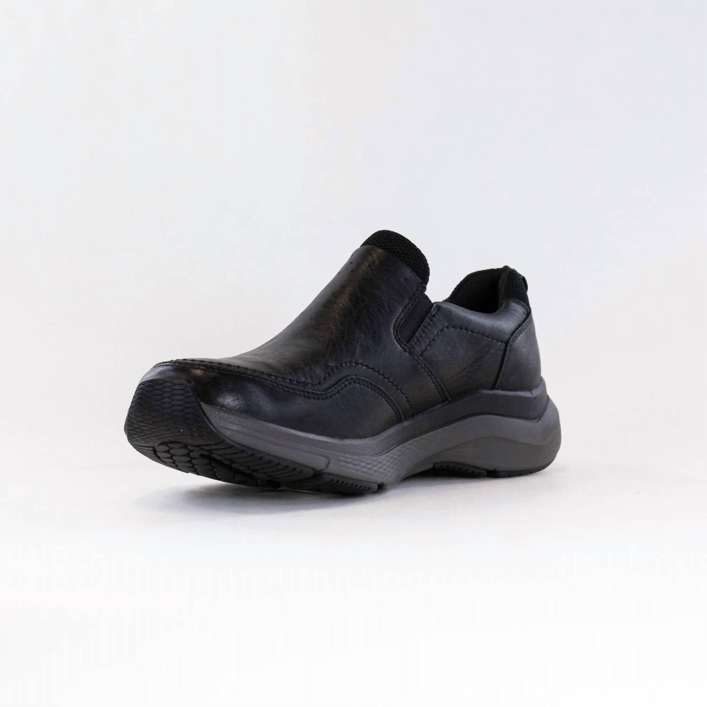 Clarks - Men's Wave Edge