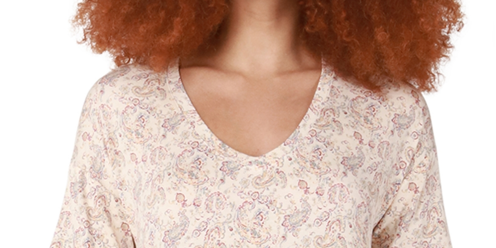 Camiseta feminina com bainha arredondada e fita preta, bege, tamanho extrapequeno