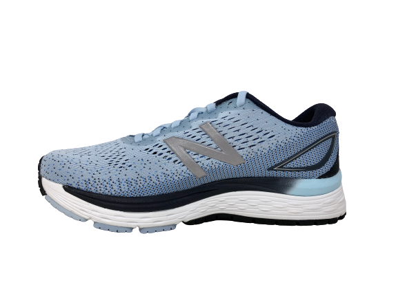 Tênis de corrida feminino New Balance 880 v9 Air/Cobalt/Reflection, tamanho 7 D(W), EUA