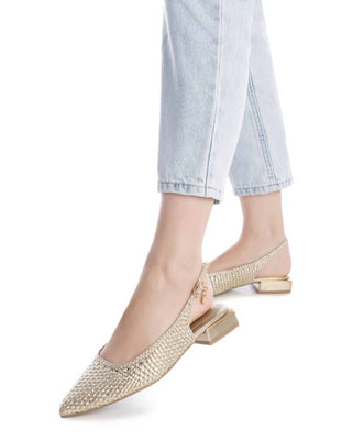 Xti - Women's Pointy Toe Flat Shoes