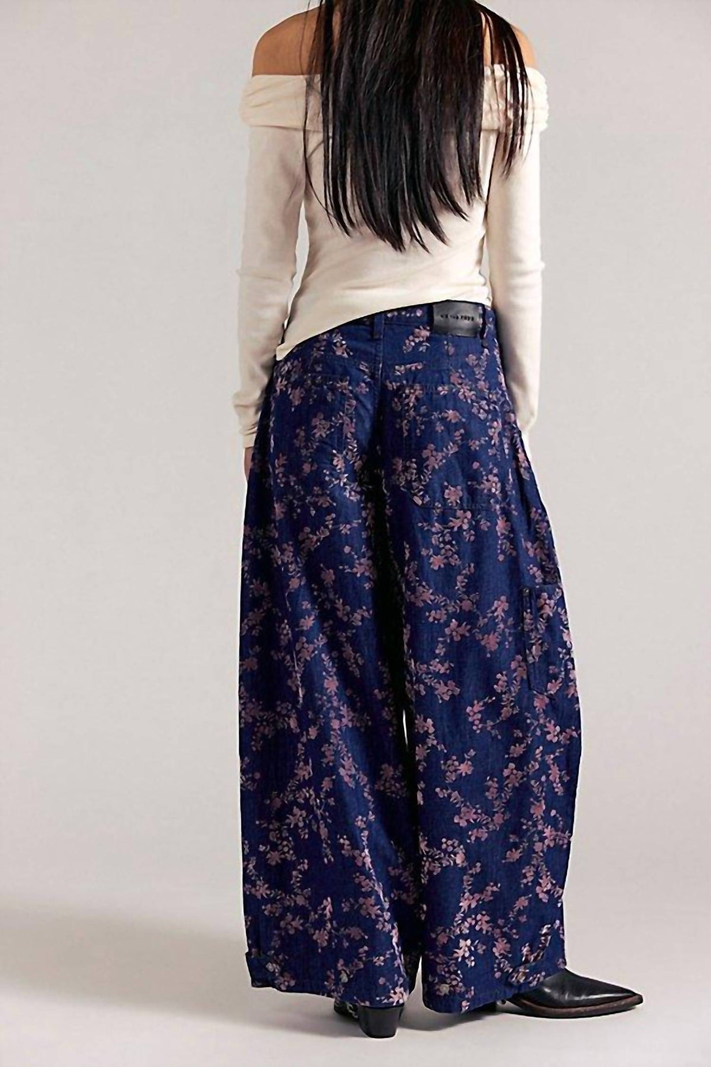 Free People - About That Baggy Jean