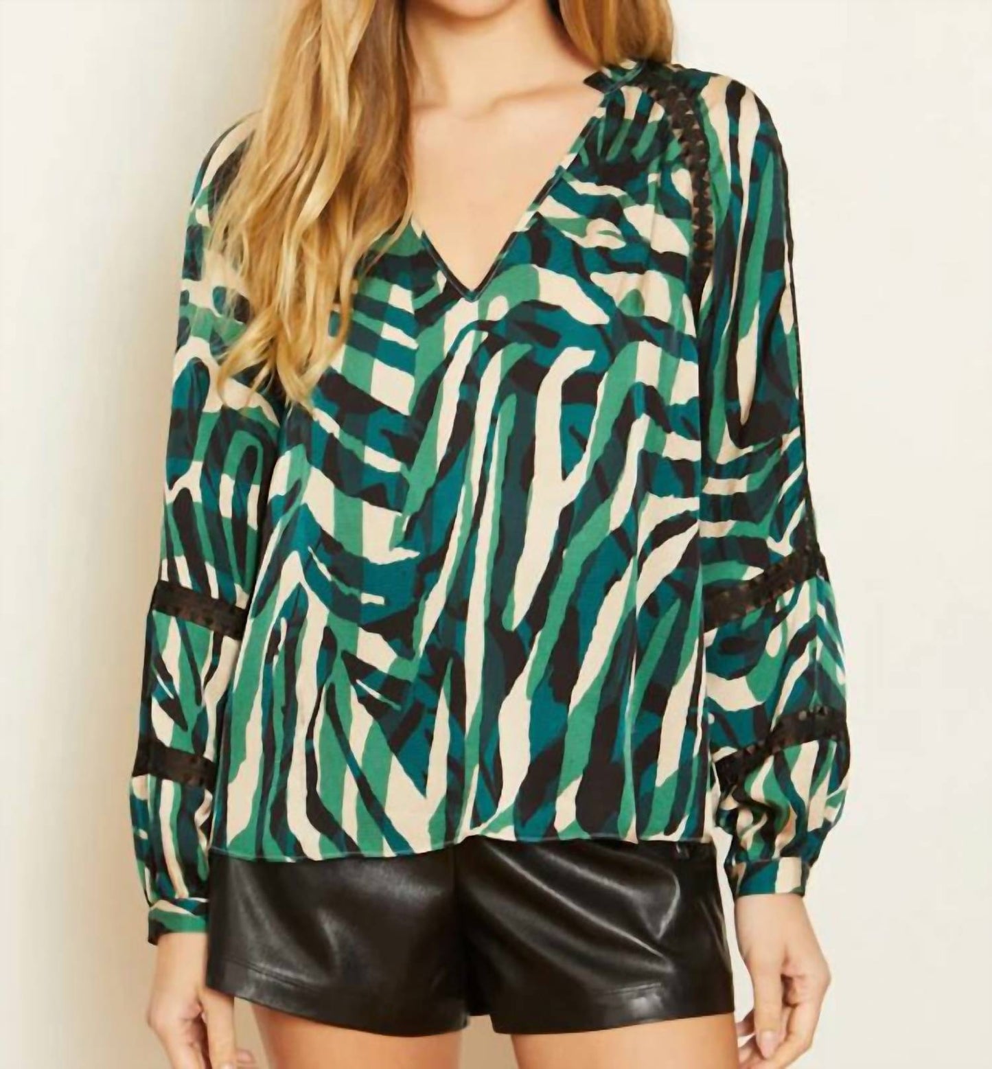 Caballero - Stella V-neck Long Sleeve Top
