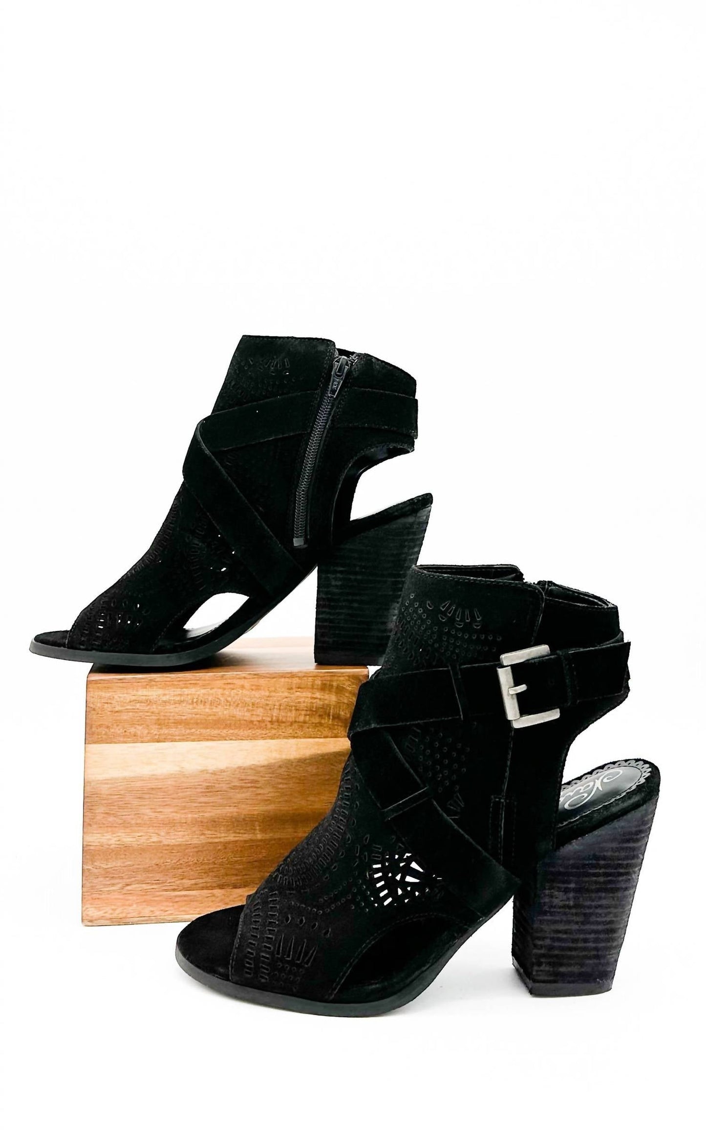 Naughty Monkey - Women's Zuzanna Heeled Sandal