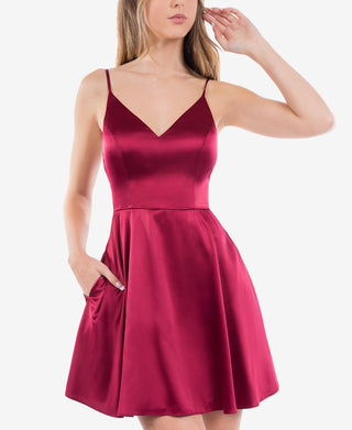 Vestido de cetim com ajuste e abertura frontal B Darlin Junior, tamanho 11/12, vinho