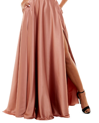 Vestido longo com decote careca e amarração nas costas da B Darlin Junior, marrom, tamanho 34