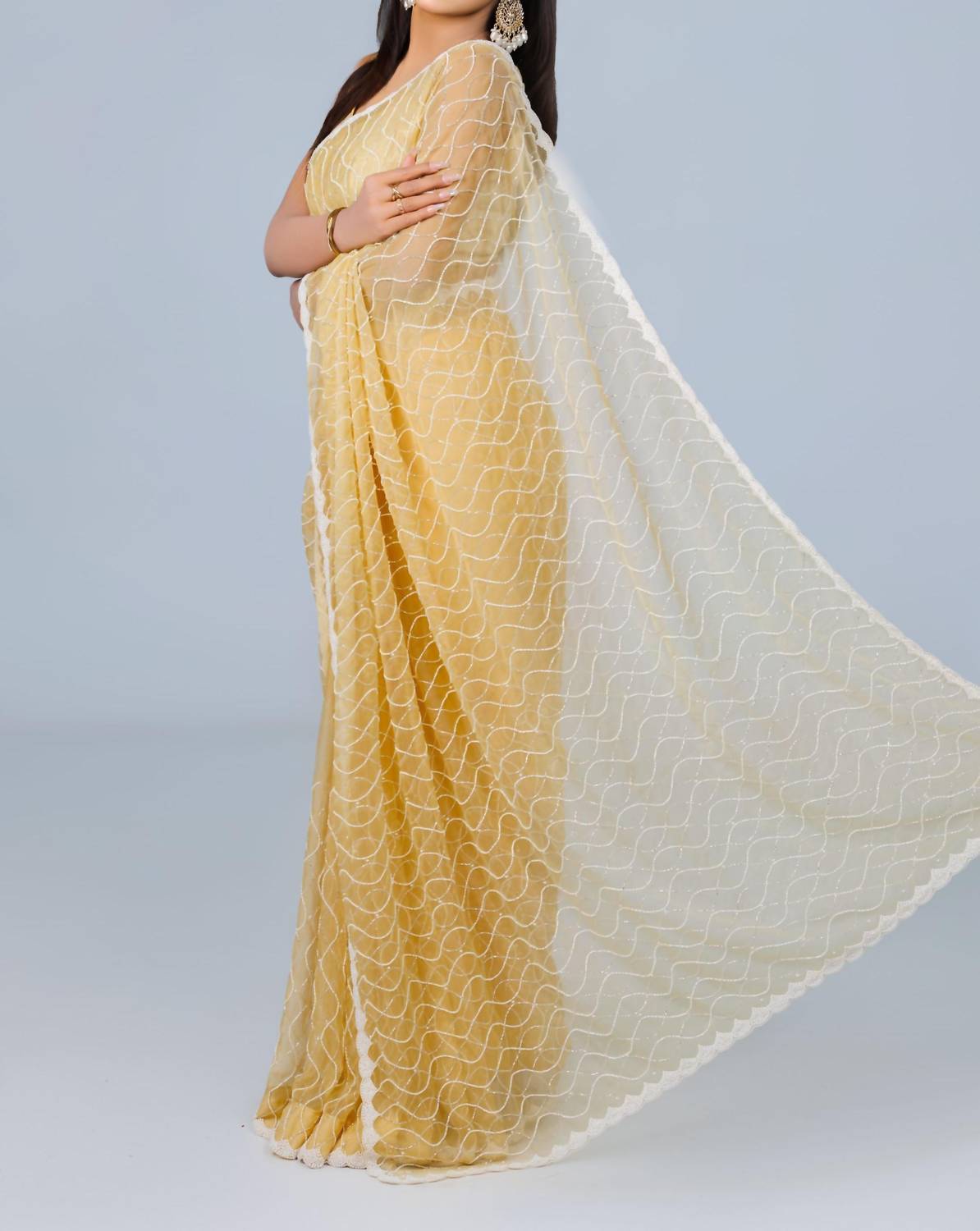 Zaalima Fashion - Wave-pattern Saree