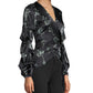 Nicole Miller Blusa envelope feminina com estampa floral, preta, tamanho pequeno