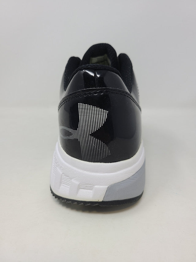 Tênis de beisebol Under Armour Yard Trainer masculino, preto