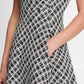 Vestido curto estampado feminino DKNY, tamanho 8, preto, com ajuste evasê