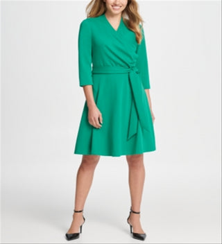 Vestido feminino DKNY Surplice Ponte Fit &amp; Flare Verde Tamanho 12