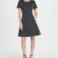 Vestido feminino DKNY com estampa animal, manga curta, gola alta, acima do joelho, preto, tamanho 6