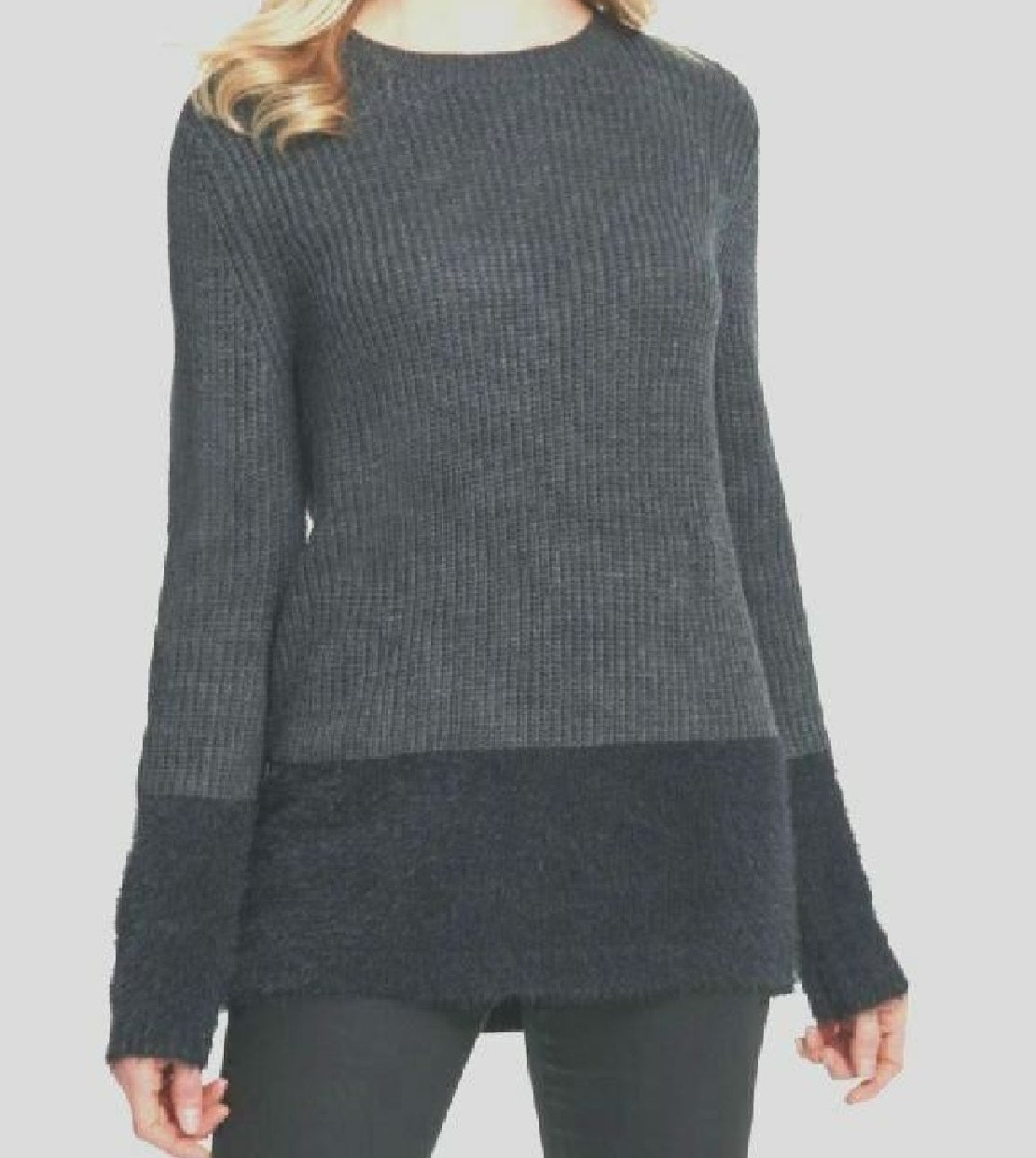 Suéter feminino DKNY com estampa de pele sintética, manga comprida, gola redonda, cinza, tamanho pequeno