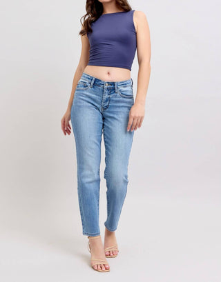 Calça Judy Blue - Slim Fit com lavagem vintage de cintura média