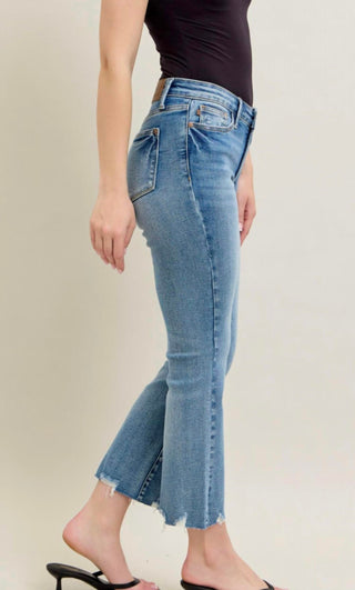 Judy Blue - Calça flare vintage wash destroy hem