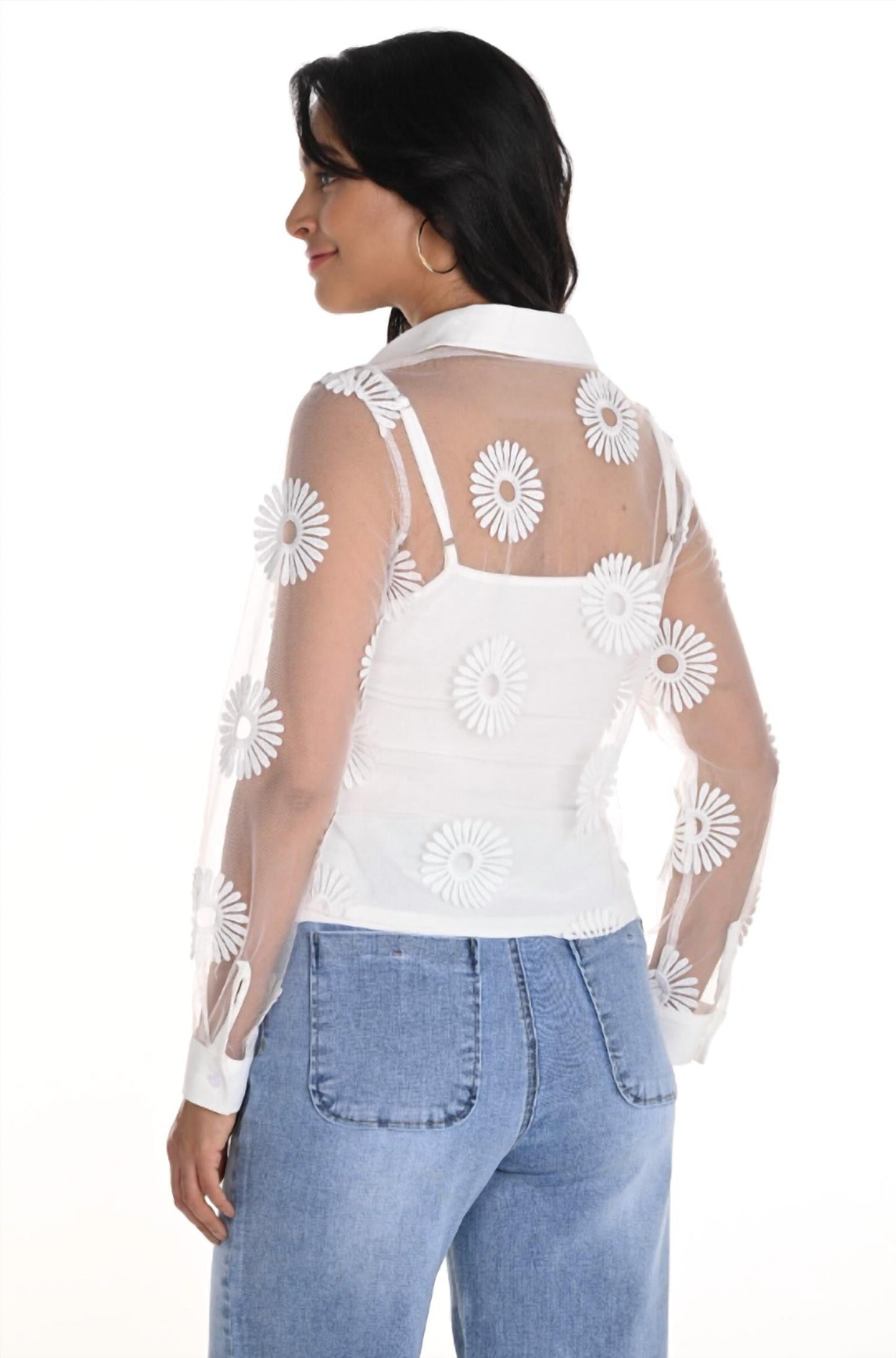 Frank Lyman - 256765U - Sheer Daisy Button Down w/ Cami