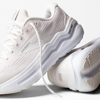 Brooks - Tênis Feminino Ghost Max 2