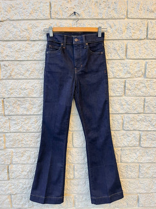 Veronica Beard - Calça Jeans Carson Flare no Tornozelo