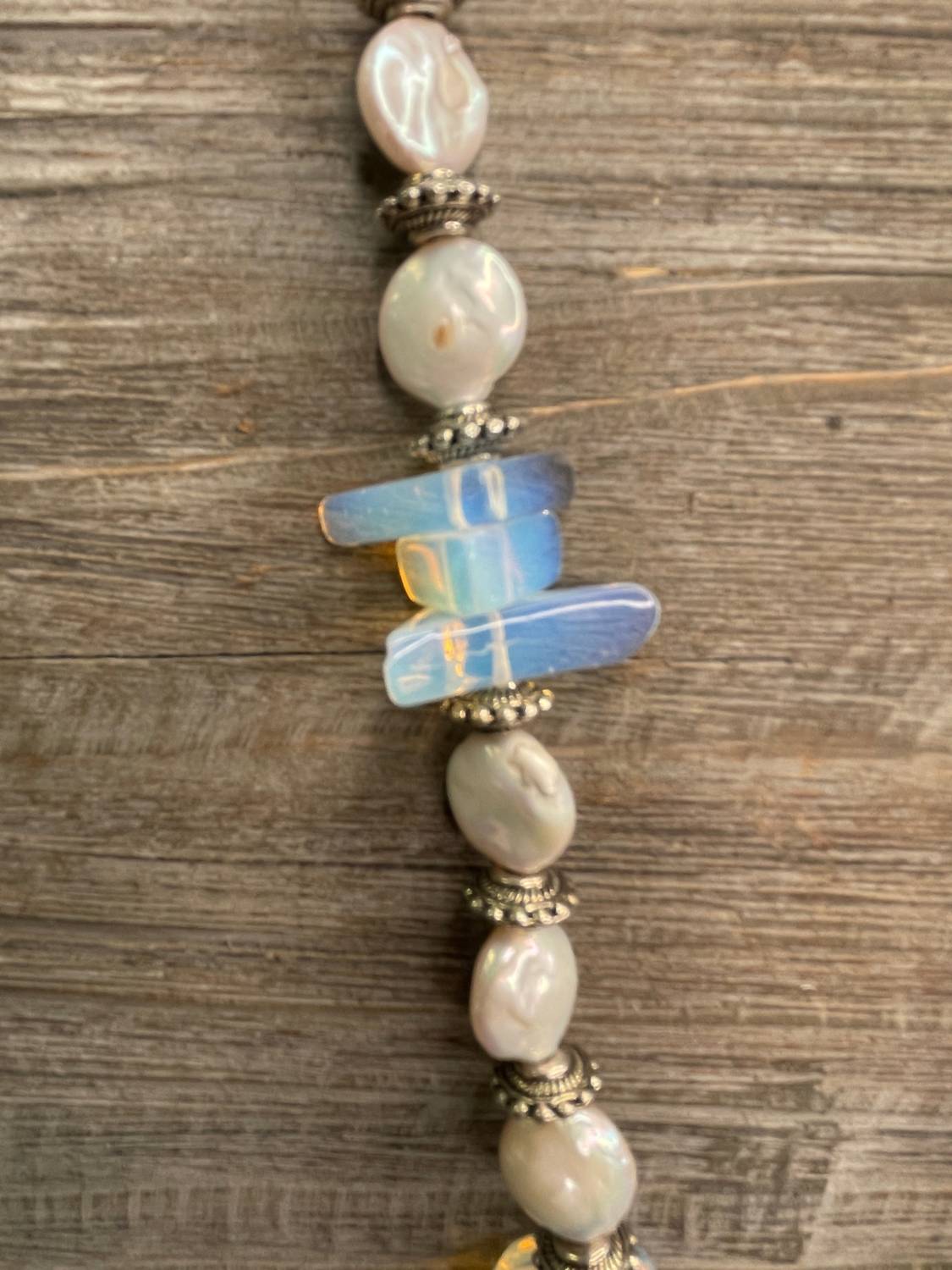 A Rare Bird - Women's Pearly Elegance Necklace