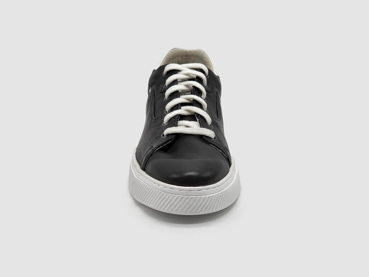 Kcr Group - Men's Classic Leather Sneakers
