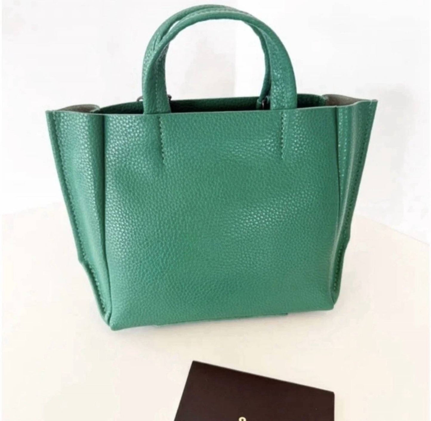 Ampersand As Apostrophe - Women's Leather Microtote