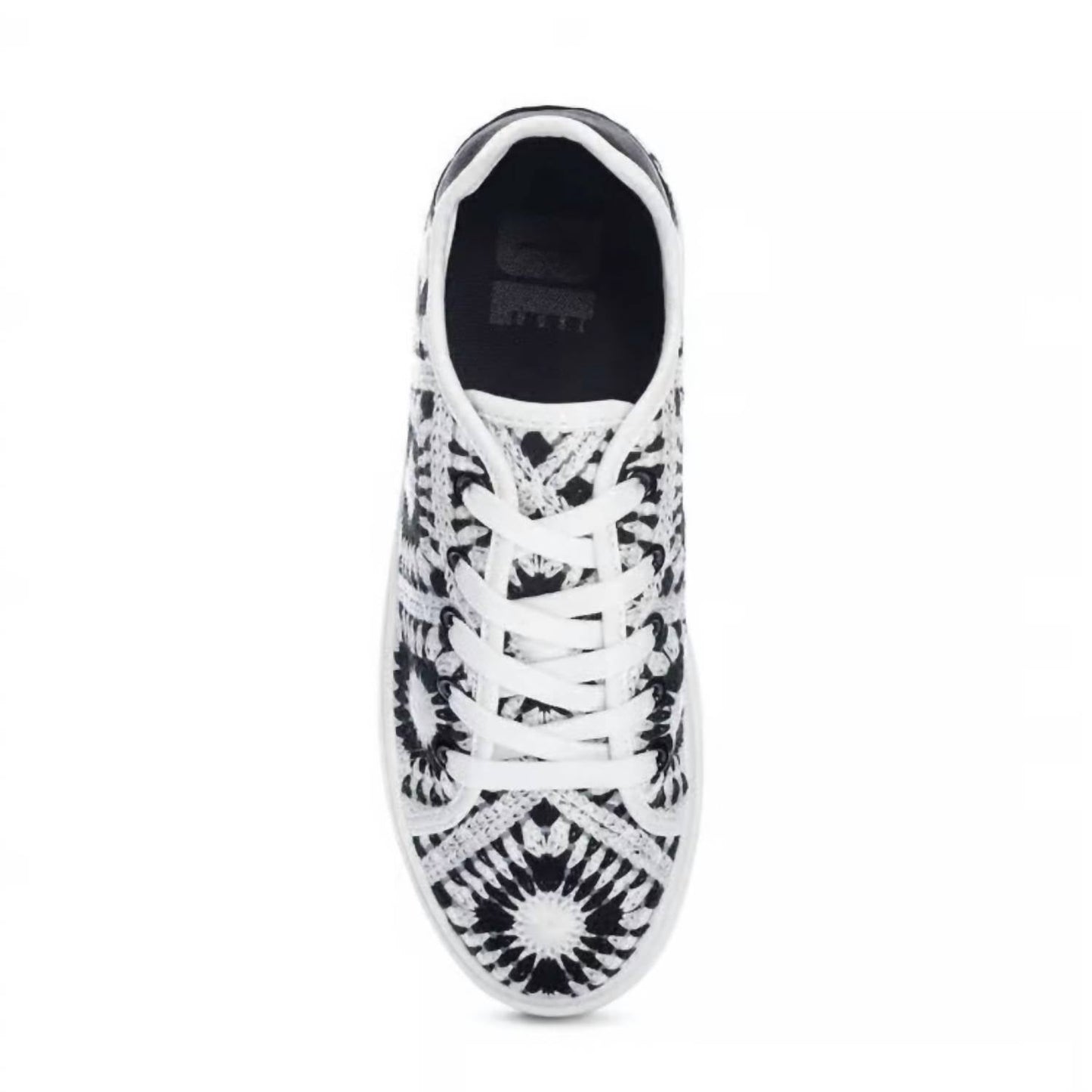 Chinese Laundry - Recreation Crochet Sneaker